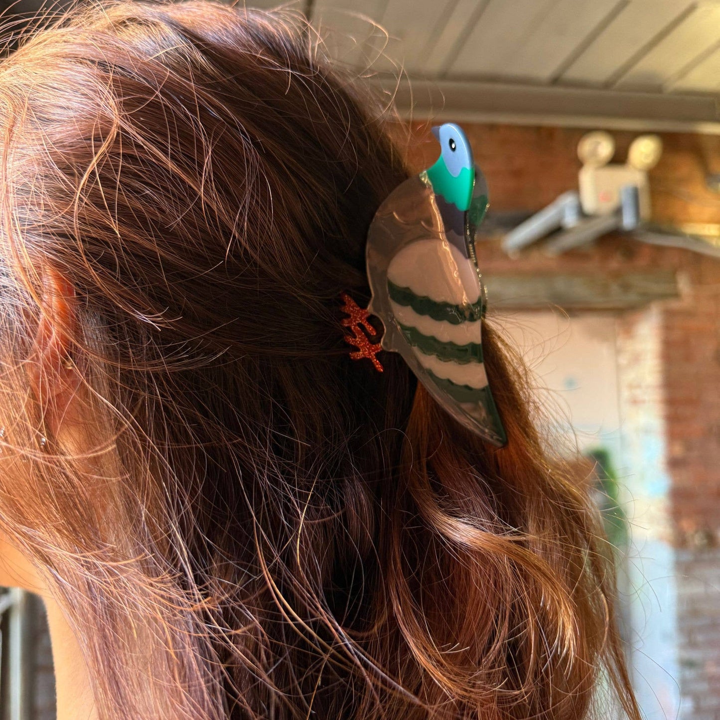 Pigeon Hair Claw Clip – NYC-Inspired Hair Accessory